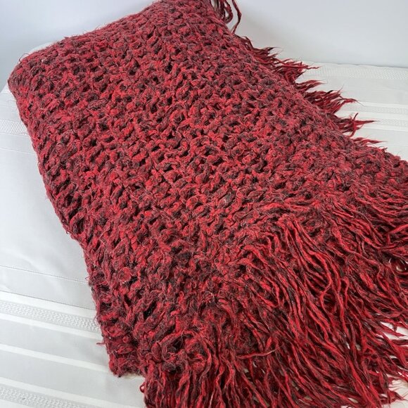 Vintage Handmade Red Open-Weave Fringe Throw Retro Accent Blanket MCM Boho - Picture 1 of 6